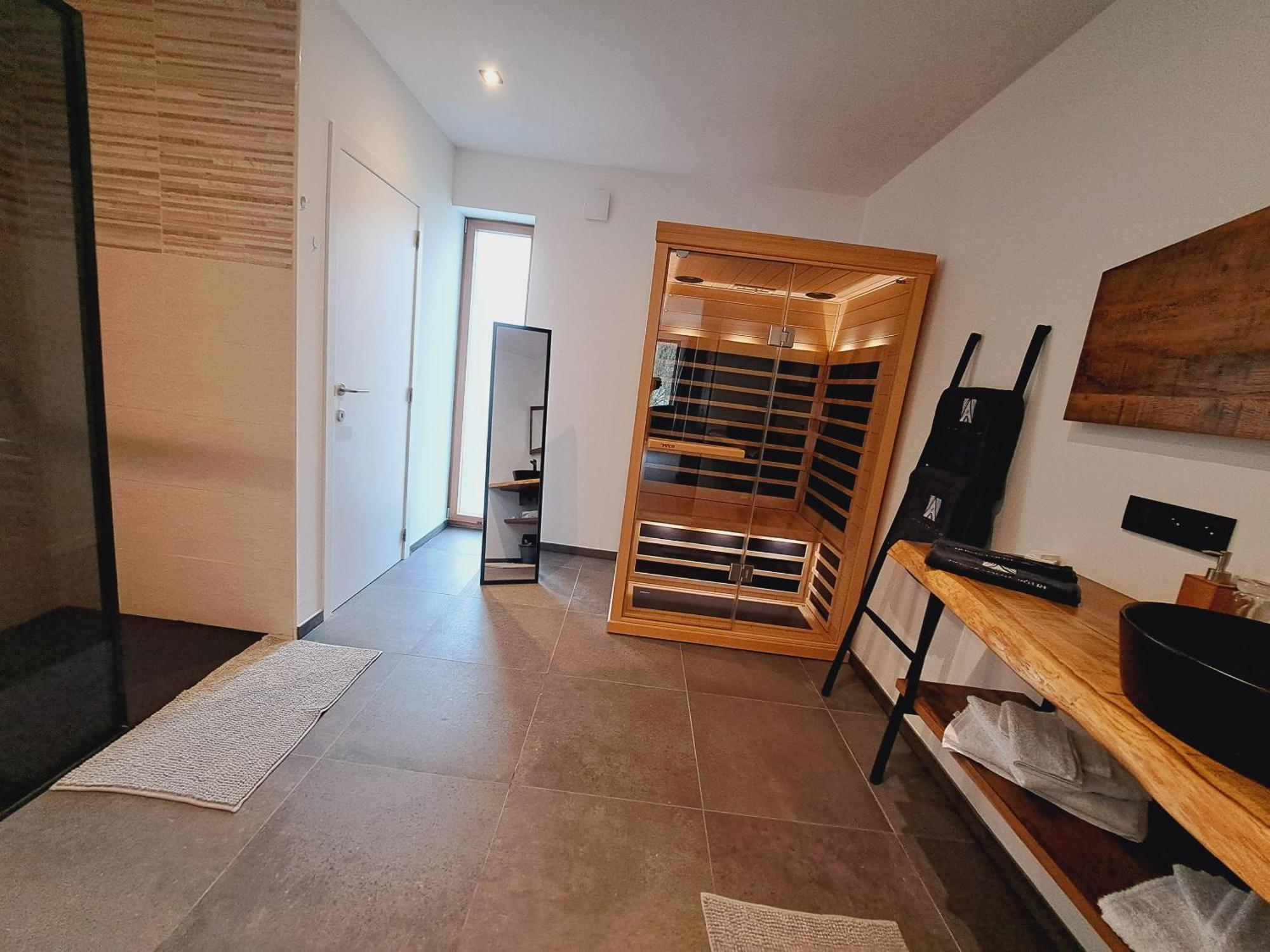 Amikalement Votre - Gite 2 Personnes La-Roche-en-Ardenne Extérieur photo